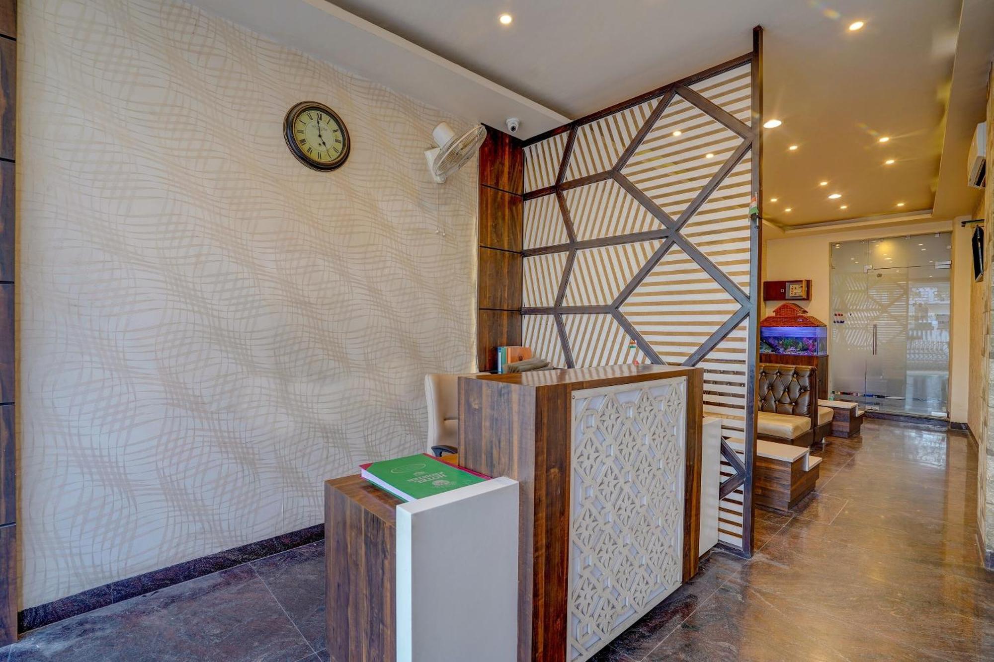 Super Hotel O Traveller Inn Lucknow Dış mekan fotoğraf